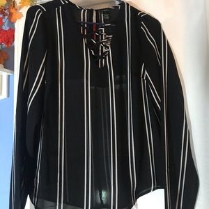 Long sleeve Rue 21🖤 NWT